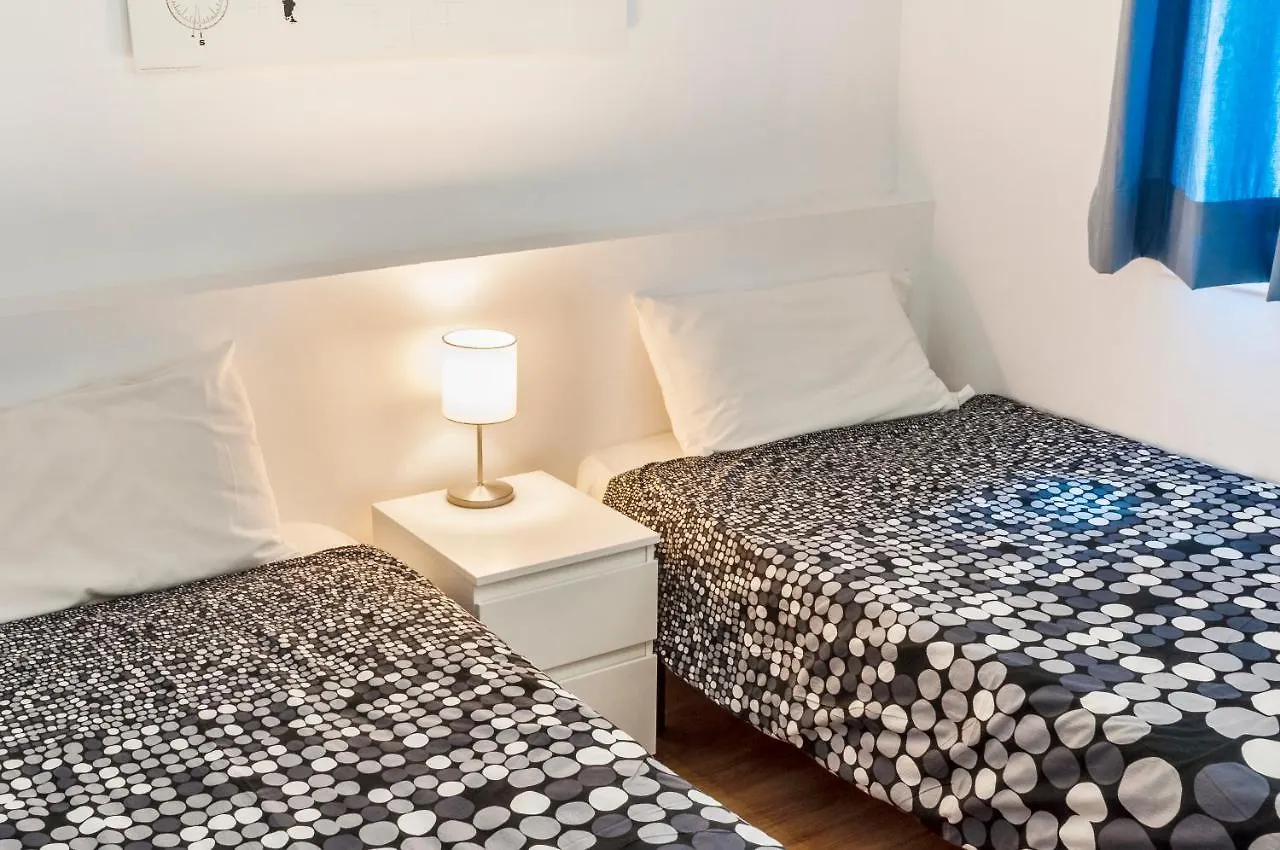 Sagrada Familia Gaudi Apartment Barcelona